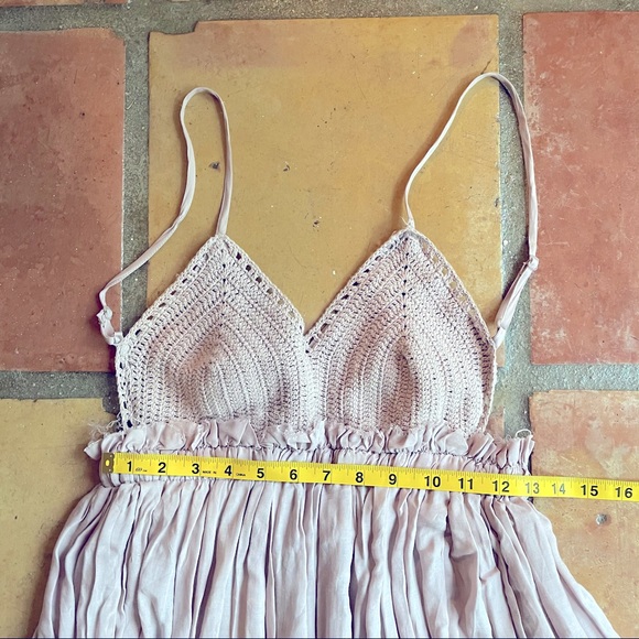 Dress - Picture 8 of 8